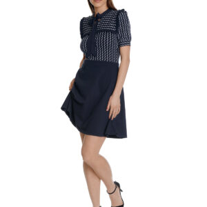 VIVE MARIA DAMEN A-LINIEN-KLEIDMarke: Vive MariaModell: Romantic Sailor DressProdukt Nr.: 45608Farbe: blau alloverHauptmaterial: 94% Viskose