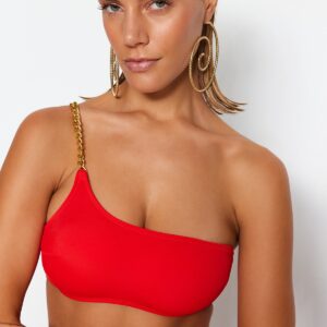 Rotes Bikini-Oberteil